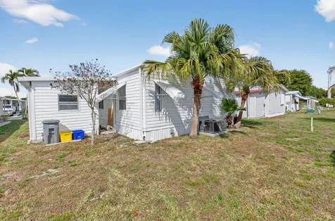 53002 Del Rio Bay Boynton Beach FL 33436