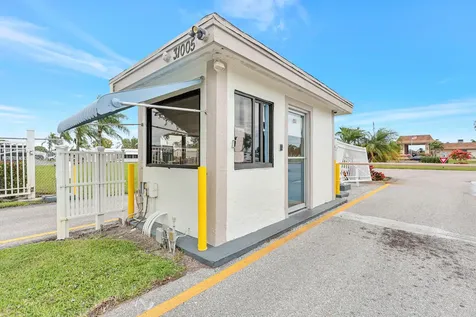 53002 Del Rio Bay Boynton Beach FL 33436