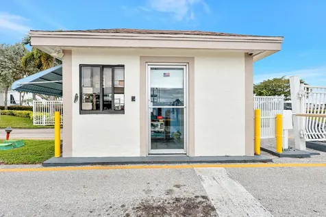 53002 Del Rio Bay Boynton Beach FL 33436