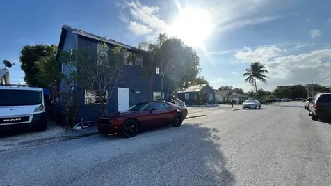1000 W Lakewood Road West Palm Beach FL 33405