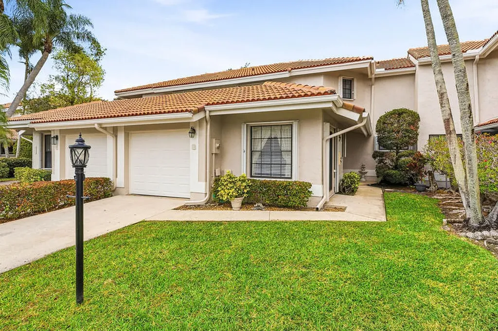8638 Eagle Run Drive Boca Raton FL 33434
