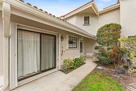 8638 Eagle Run Drive Boca Raton FL 33434