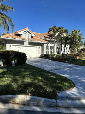 10 Martinique Cove Palm Beach Gardens FL 33418