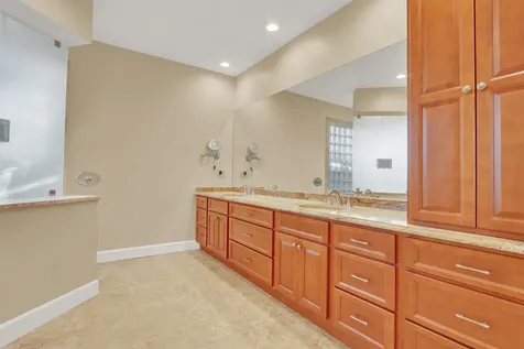 10 Martinique Cove Palm Beach Gardens FL 33418