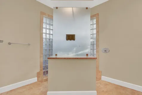 10 Martinique Cove Palm Beach Gardens FL 33418