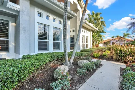10 Martinique Cove Palm Beach Gardens FL 33418