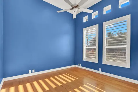 10 Martinique Cove Palm Beach Gardens FL 33418