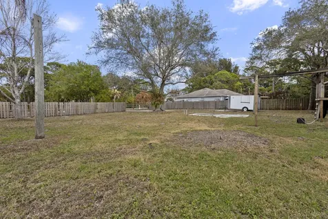 701 Bartow Street Fort Pierce FL 34982