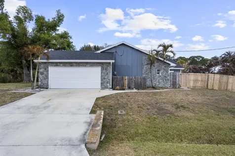 701 Bartow Street Fort Pierce FL 34982