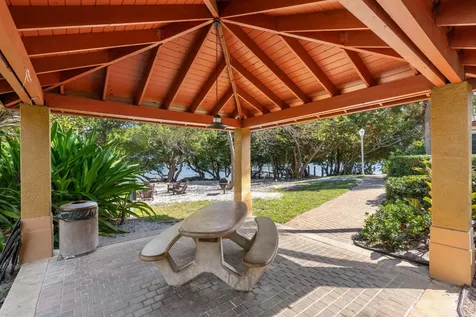 16 Via Lago Boynton Beach FL 33435