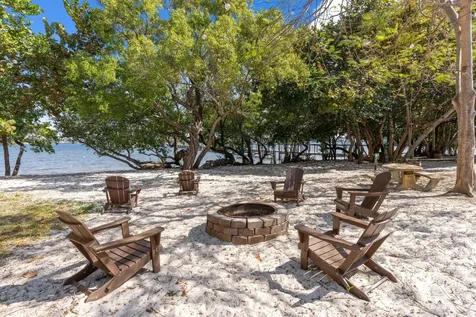 16 Via Lago Boynton Beach FL 33435