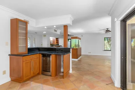 16 Via Lago Boynton Beach FL 33435