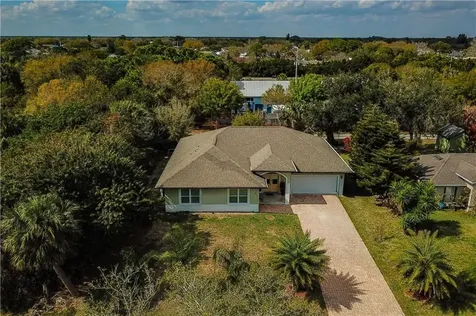 922 Clearmont Street Sebastian FL 32958