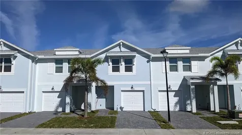 373 SE Sea Hunt Way Stuart FL 34994