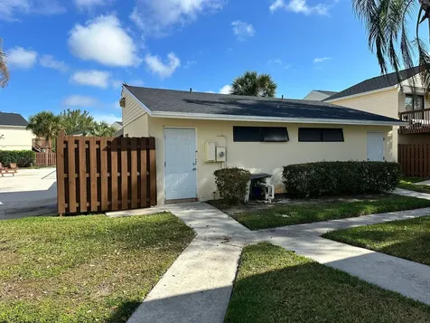 637 Executive Center Drive West Palm Beach FL 33401
