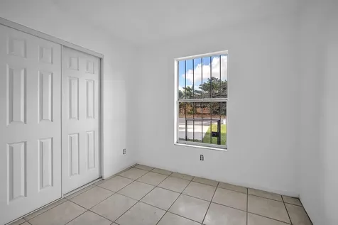 719 SW 10th Street Florida City FL 33034