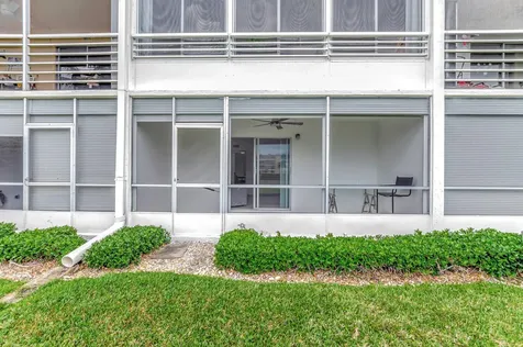 1072 Yarmouth D Boca Raton FL 33434