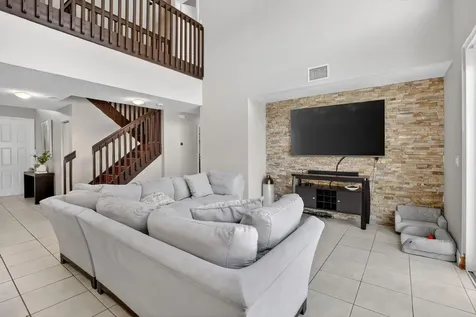1583 Sw 186th Terrace Pembroke Pines FL 33029