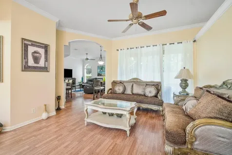 146 Fernwood Crescent Royal Palm Beach FL 33411