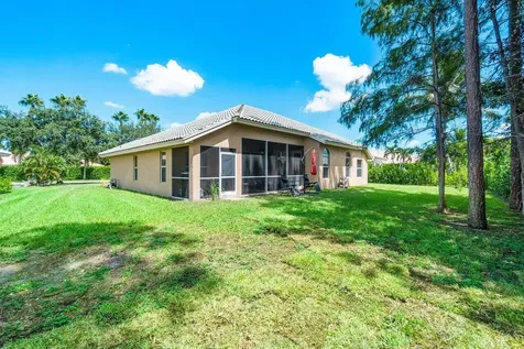 146 Fernwood Crescent Royal Palm Beach FL 33411
