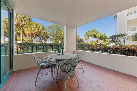 100 Se 5th Avenue Boca Raton FL 33432