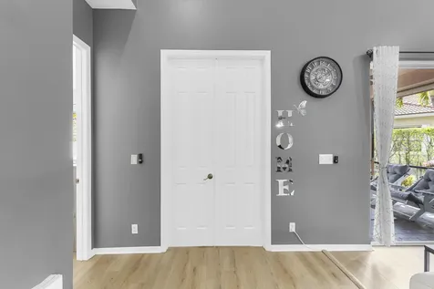 8402 Staniel Cay West Palm Beach FL 33411