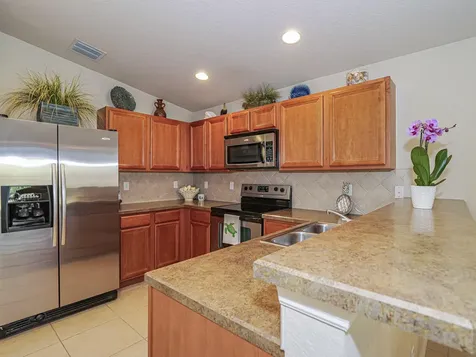 4528 56th Lane Vero Beach FL 32967