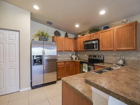 4528 56th Lane Vero Beach FL 32967