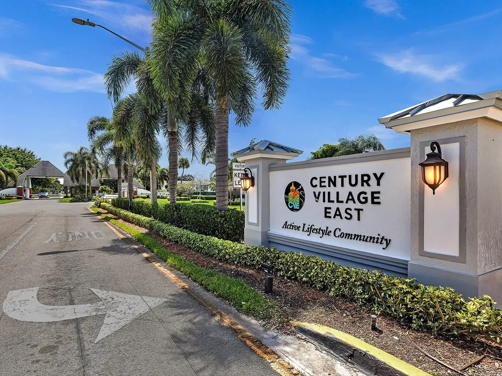 271 Tilford M Deerfield Beach FL 33442