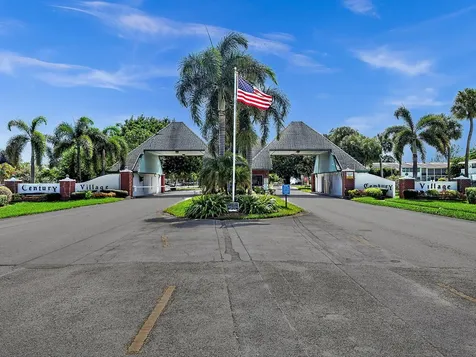 271 Tilford M Deerfield Beach FL 33442