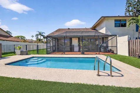 293 Sw 28th Avenue Delray Beach FL 33445