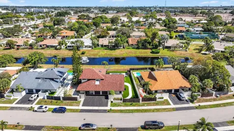 293 Sw 28th Avenue Delray Beach FL 33445