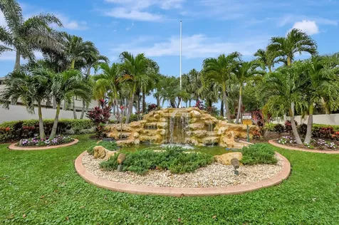 293 Sw 28th Avenue Delray Beach FL 33445