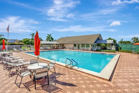 293 Sw 28th Avenue Delray Beach FL 33445