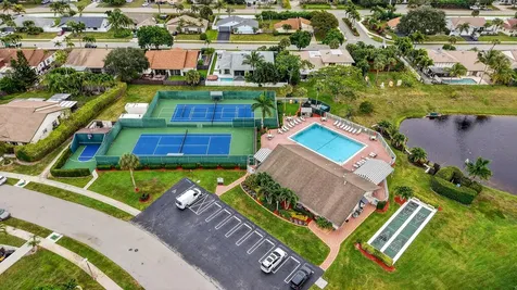 293 Sw 28th Avenue Delray Beach FL 33445