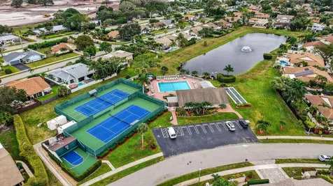 293 Sw 28th Avenue Delray Beach FL 33445
