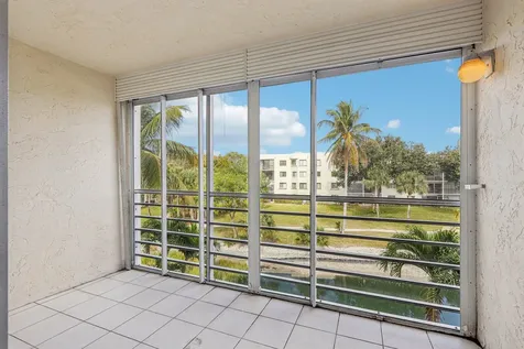 3178 Via Poinciana Lake Worth FL 33467