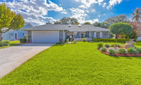 7886 Se Trenton Avenue Hobe Sound FL 33455