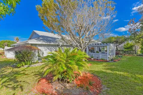 7886 Se Trenton Avenue Hobe Sound FL 33455