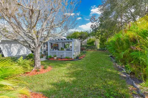 7886 Se Trenton Avenue Hobe Sound FL 33455