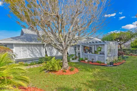 7886 Se Trenton Avenue Hobe Sound FL 33455