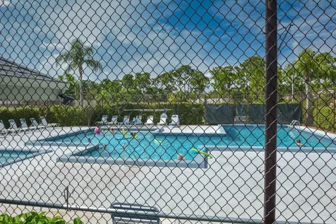 7886 Se Trenton Avenue Hobe Sound FL 33455