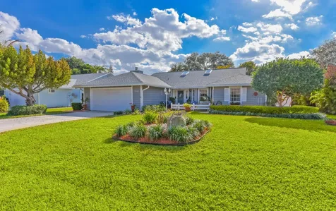 7886 Se Trenton Avenue Hobe Sound FL 33455