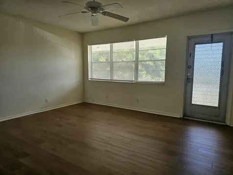 214 Easthampton West Palm Beach FL 33417