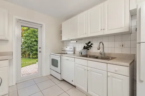 1013 Upland Road West Palm Beach FL 33401