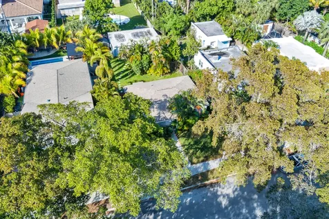 1013 Upland Road West Palm Beach FL 33401