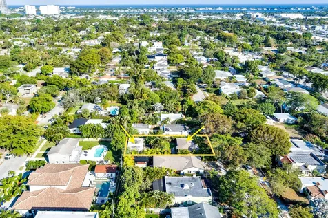 1013 Upland Road West Palm Beach FL 33401