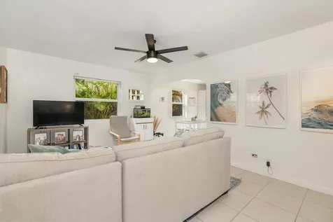 1013 Upland Road West Palm Beach FL 33401