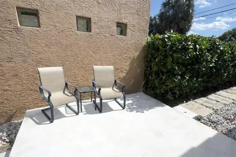 4274 Nw 1st Place Deerfield Beach FL 33442