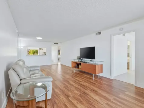 7292 S Devon Drive Tamarac FL 33321